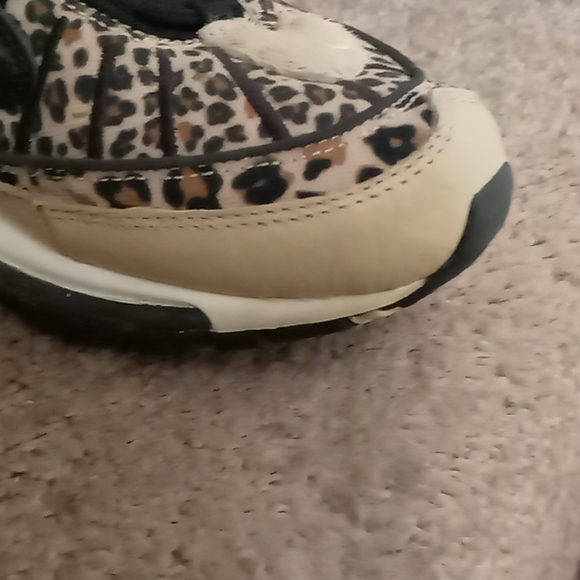 Airmax - Picture 6 of 9